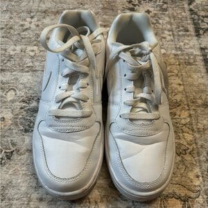 Women’s Nike Tennis Shoes